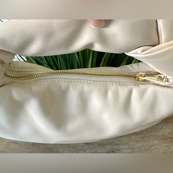 Melie Bianco Cream Hobo Bag - Picture 3 of 9